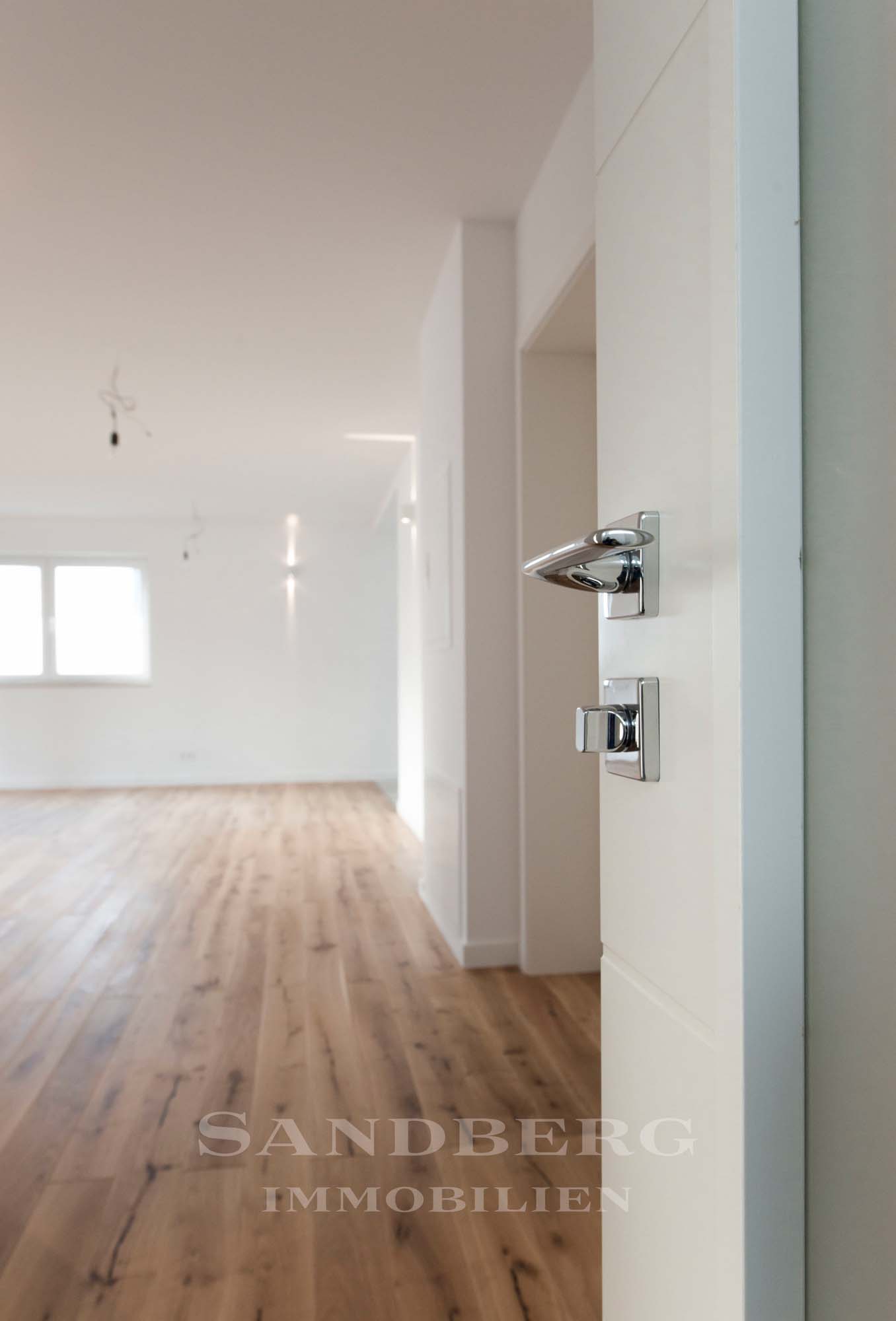SANDBERG_BREUNUNG_FLUR_as80_eg04.jpg